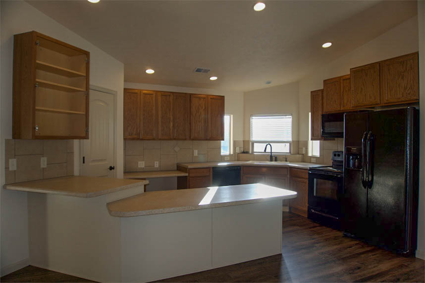 Kitchen of 187 winter hawk