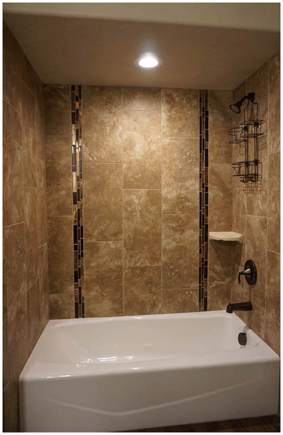 Bathroom Tile - 1' x 2' Vertical with Glass Accent